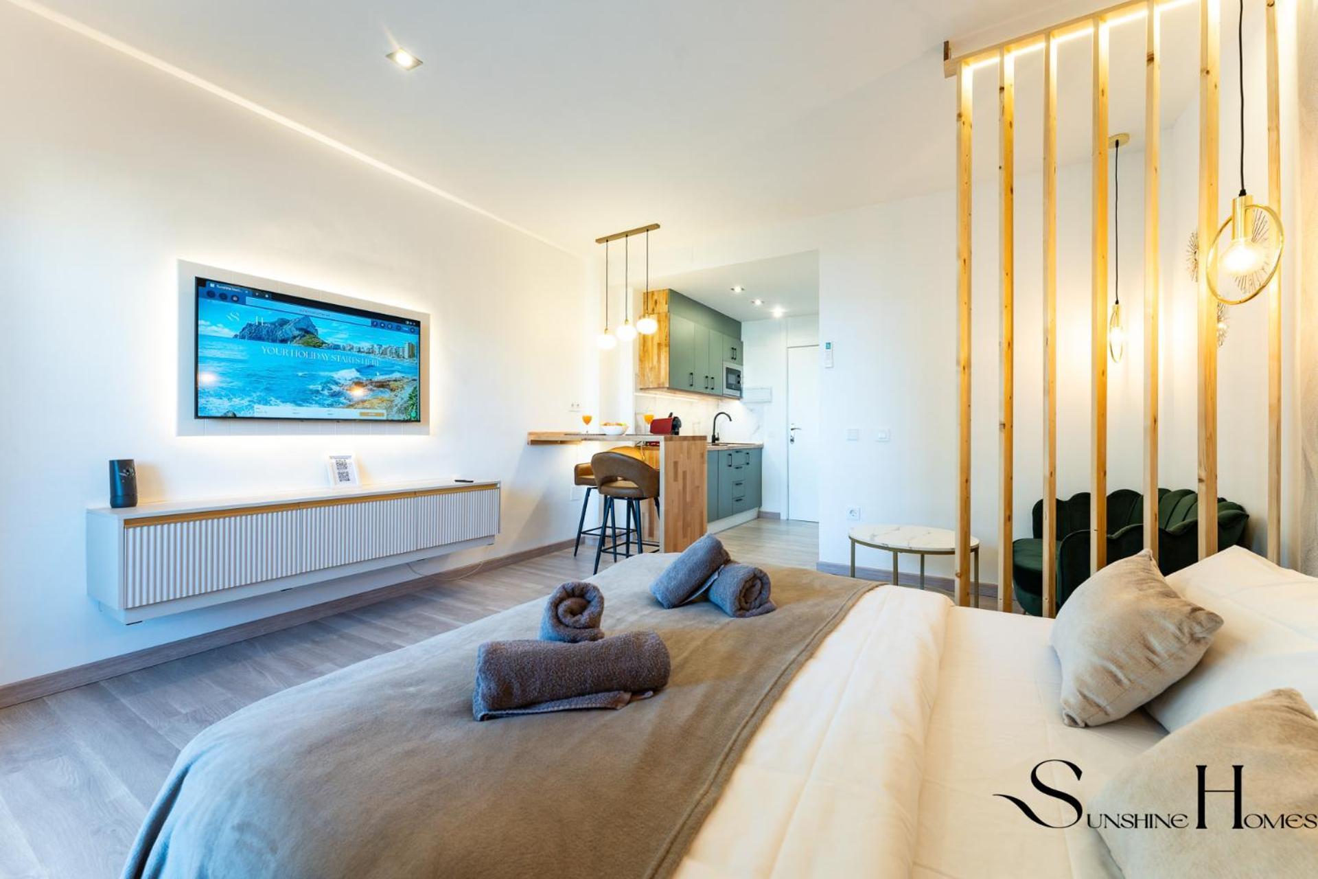 Seaview Beachfront Studio With Aqua Park & Balcony Benalmádena Esterno foto