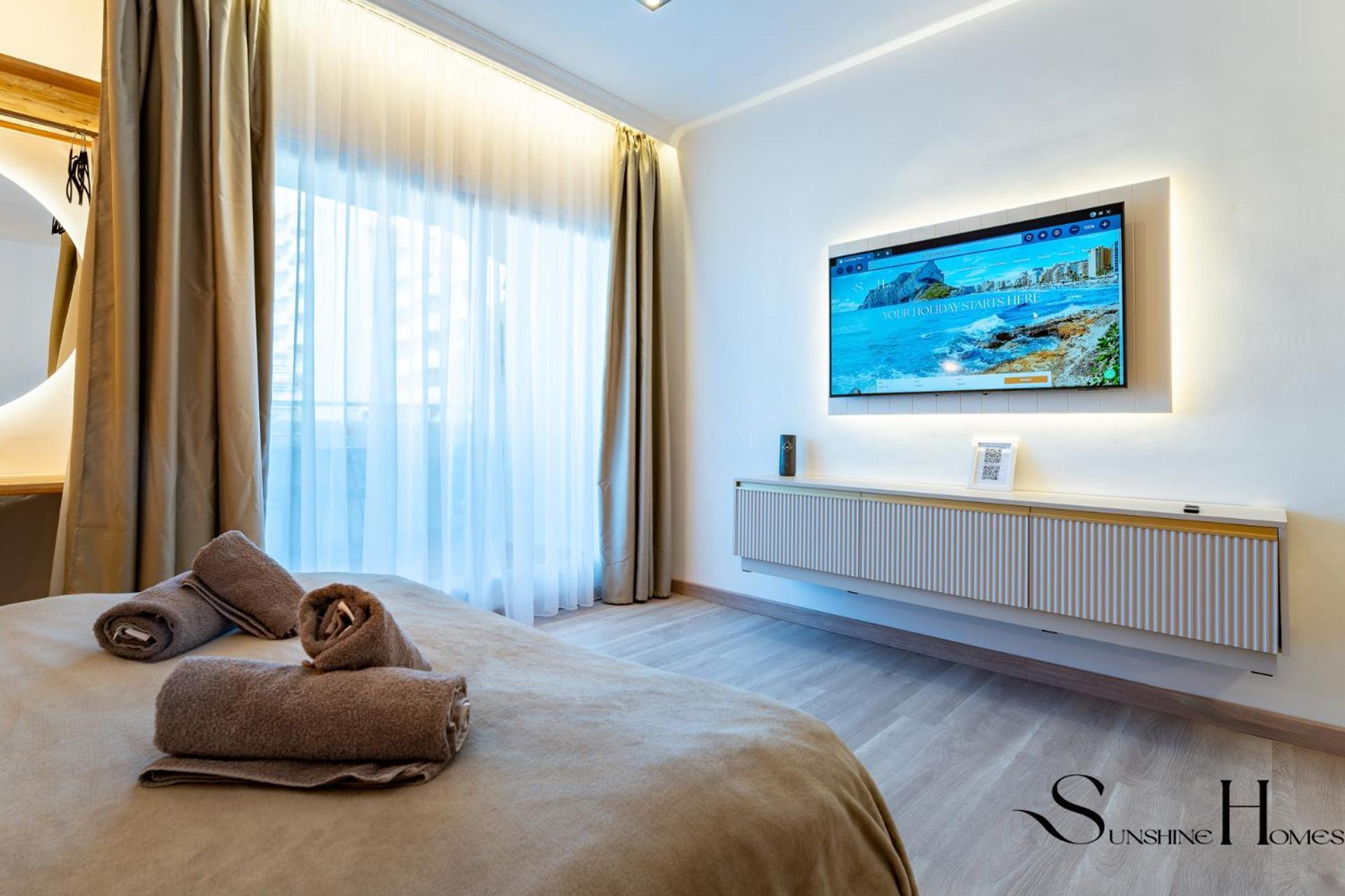 Seaview Beachfront Studio With Aqua Park & Balcony Benalmádena Esterno foto