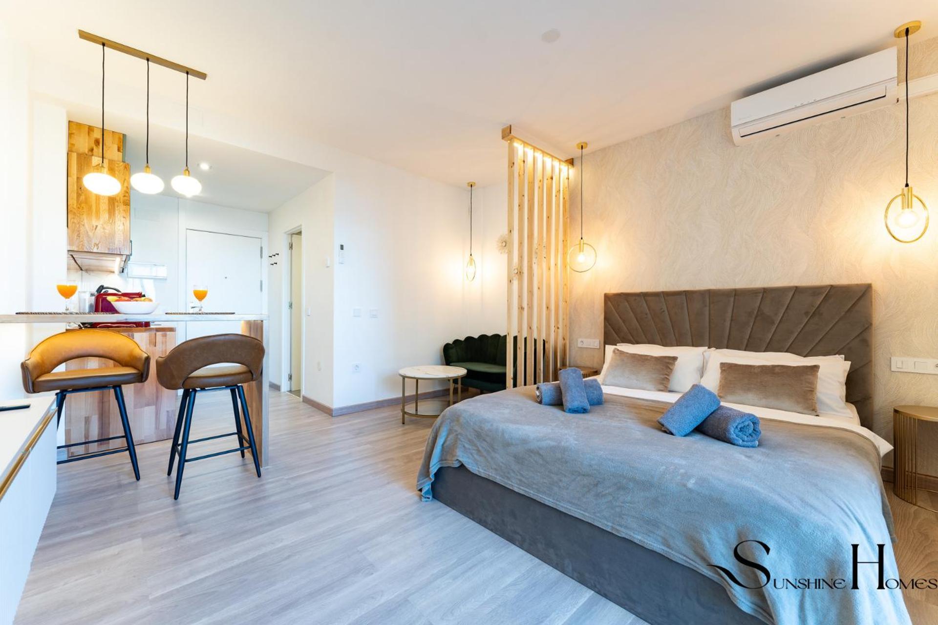 Seaview Beachfront Studio With Aqua Park & Balcony Benalmádena Esterno foto