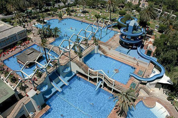 Seaview Beachfront Studio With Aqua Park & Balcony Benalmádena Esterno foto